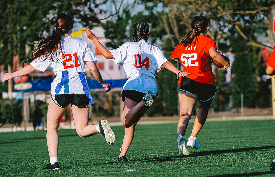 flag-football-2 girls-flag-football