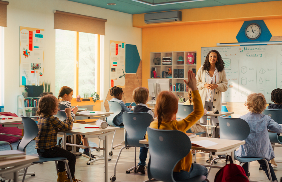school-fees-hero classroom-students-how-to-collect-school-fees